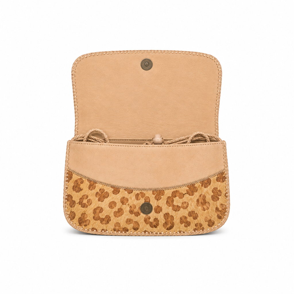AAMI CLUTCH BAG